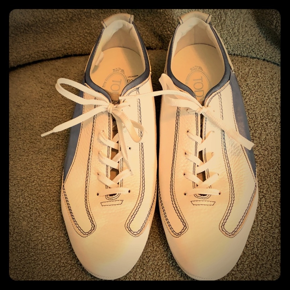 Tod’s tennis shoe driver size 41.5 new, not worn